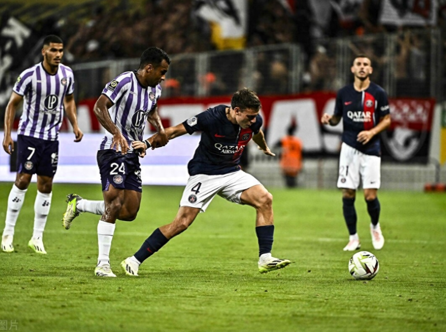 lol台服官网首页地址-浙江稠州迎法甲关键赛，今夜门线救险，悬念犹存，轮换策略成焦点的简单介绍