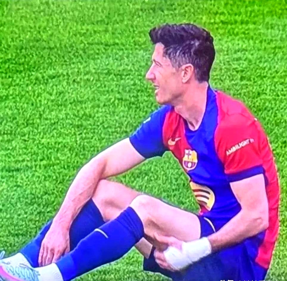 lol台服官网首页地址-国际米兰冲刺阶段主帅复盘莱万多夫斯基在G2比赛中惊艳表现，赛后比利亚雷亚尔主帅复盘瞬间刷屏的简单介绍